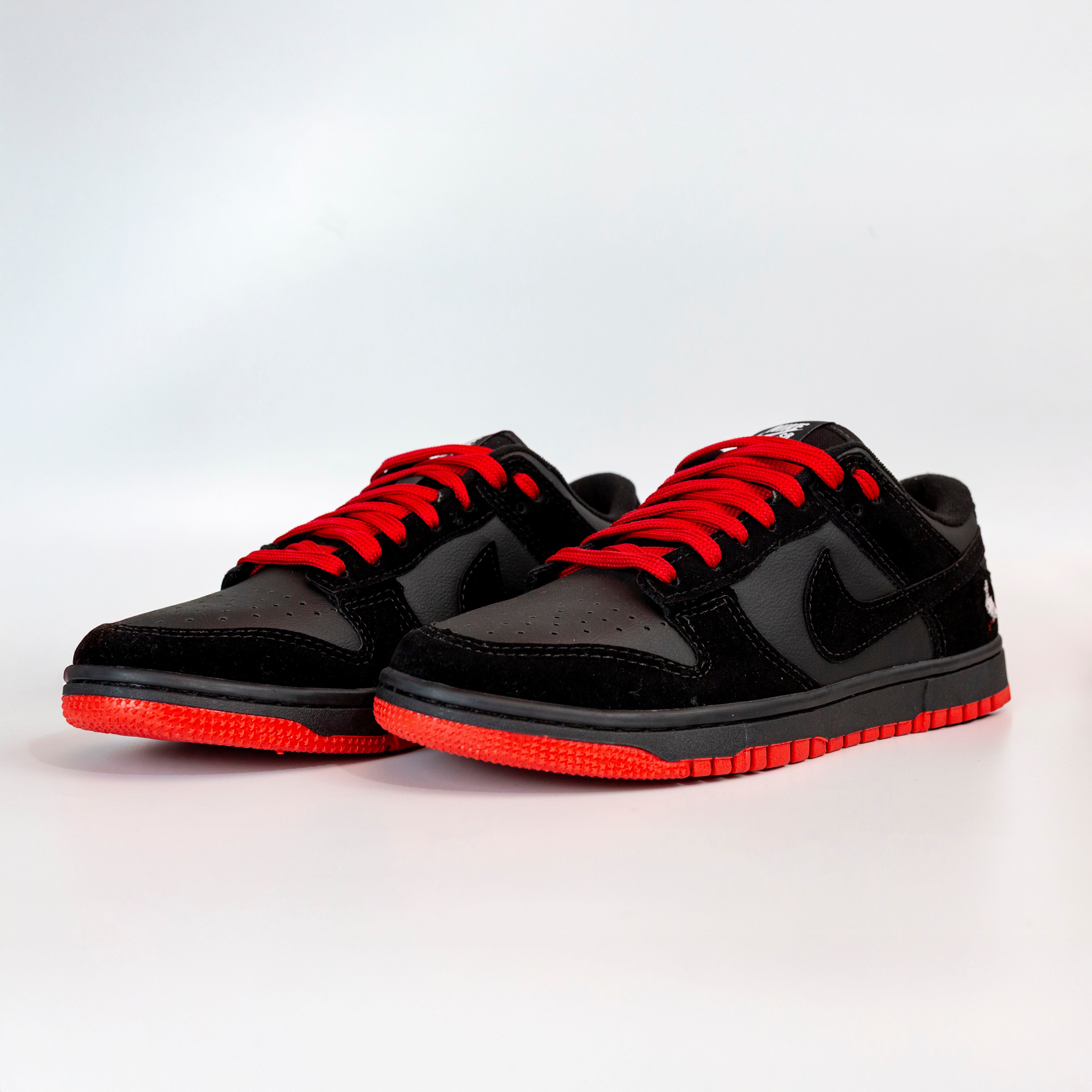 Dunk Low Black Bird