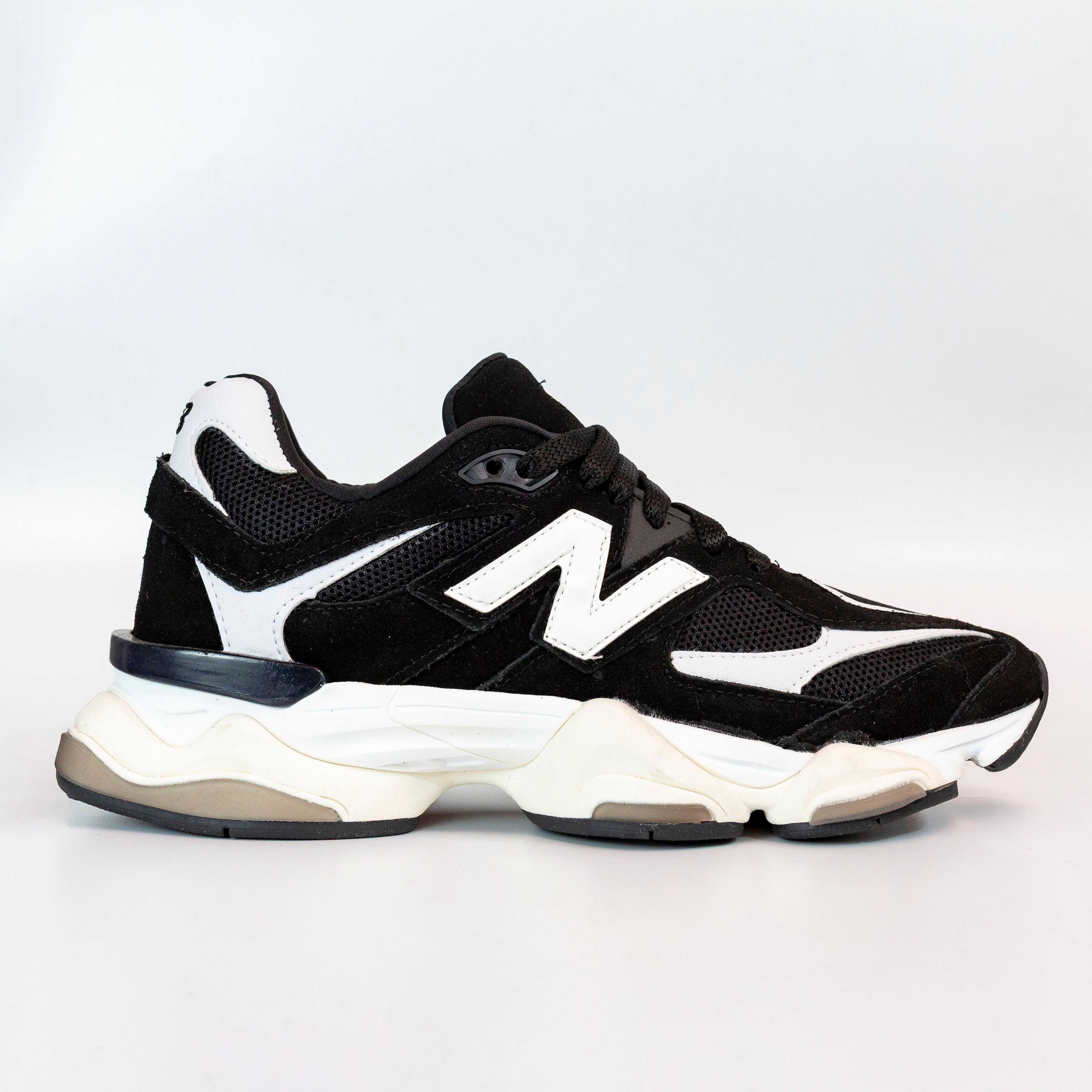 NB 9060 Preto e Branco